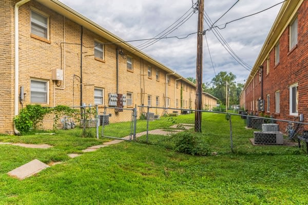 Bellevue Gardens Image 15