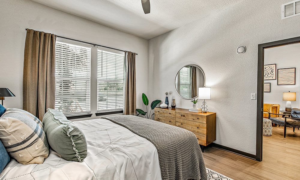 Cortland Santos Flats Image 7