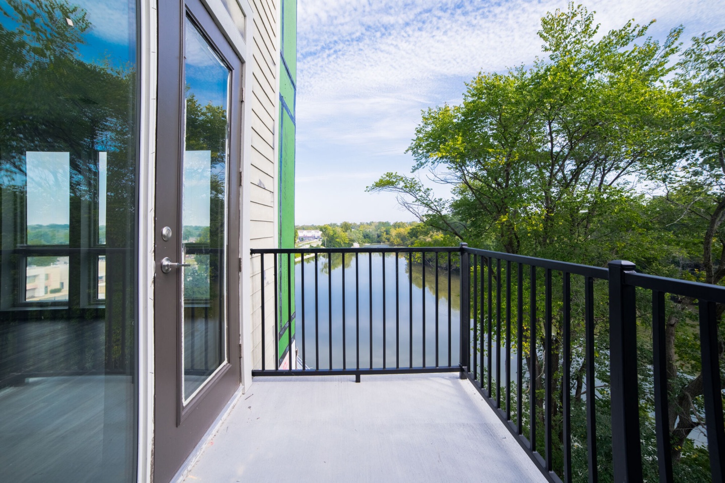 River House Image 33