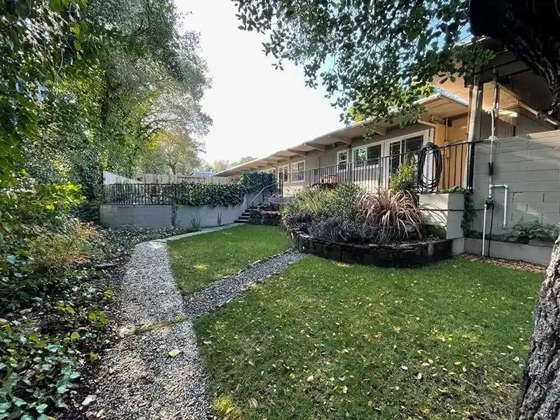 Silverado Garden Image 5
