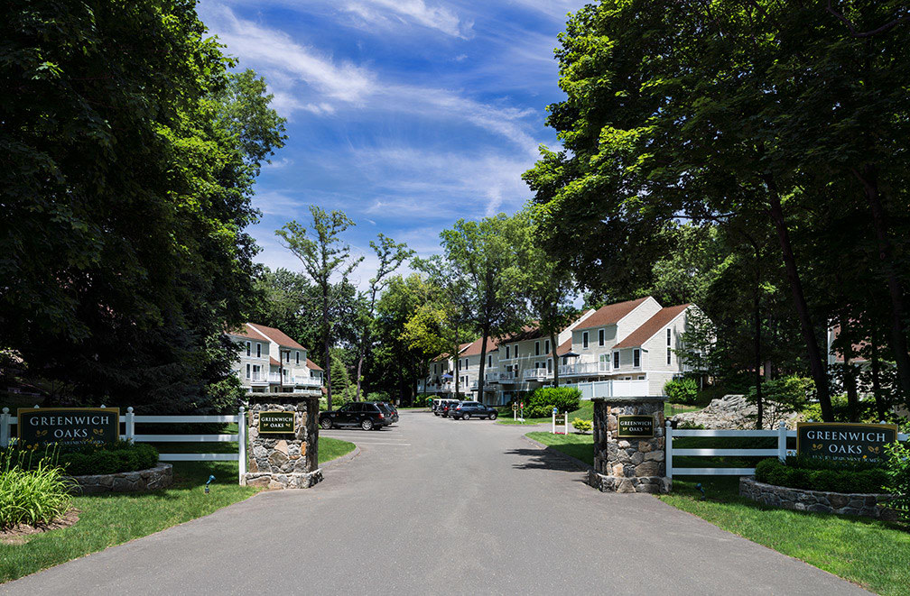 Greenwich Oaks Image 39