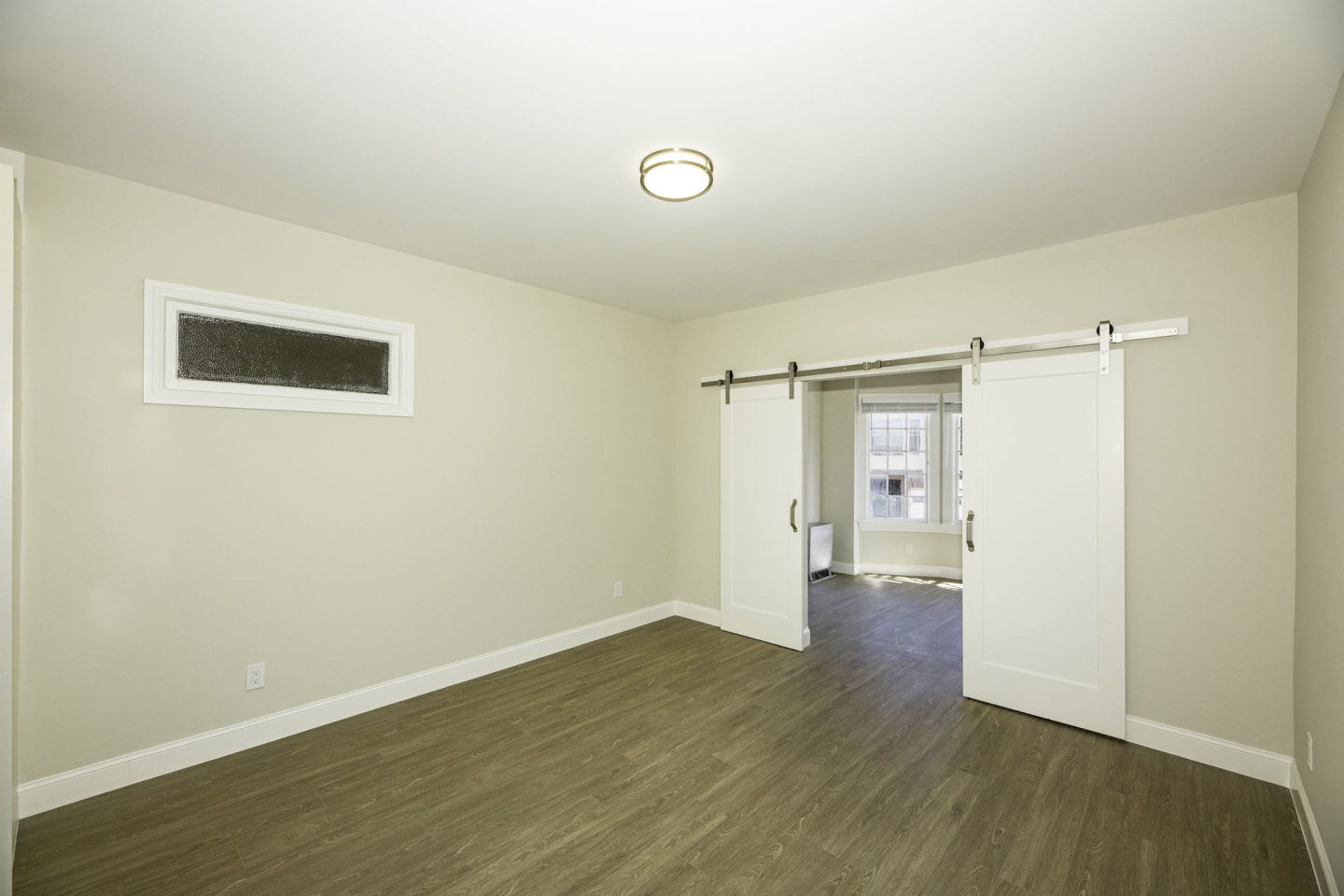 337 10TH AVENUE Apartments Image 11