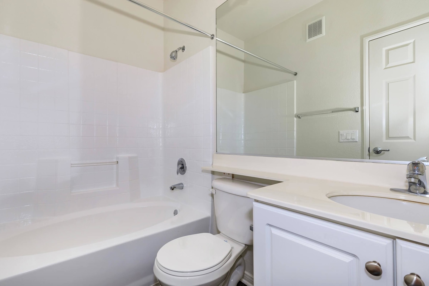 Laurel Glen Apartment Homes Image 61