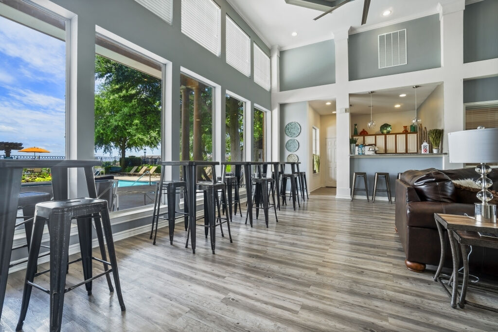Blue Lake Villas Image 27