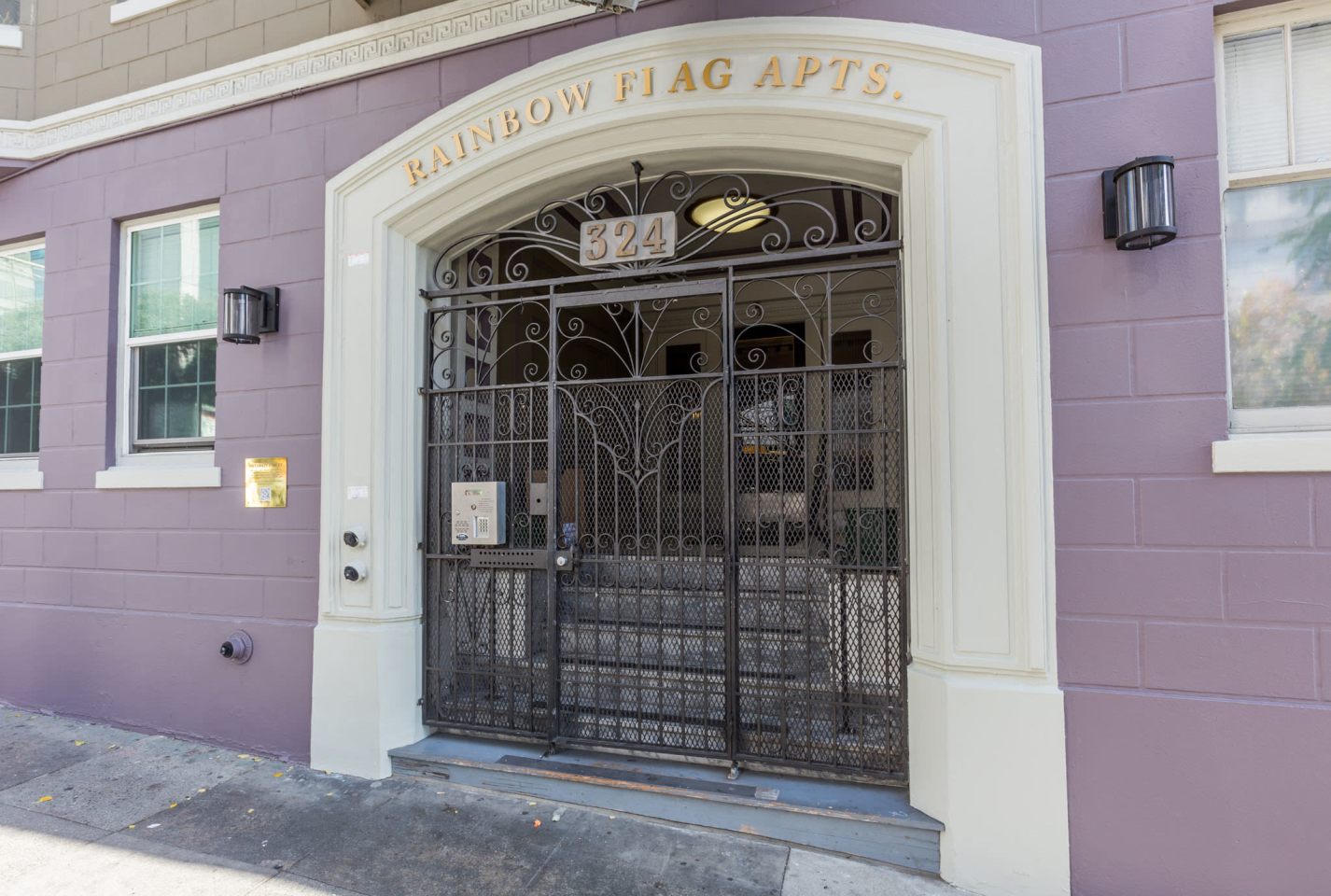 324 Larkin Image 21
