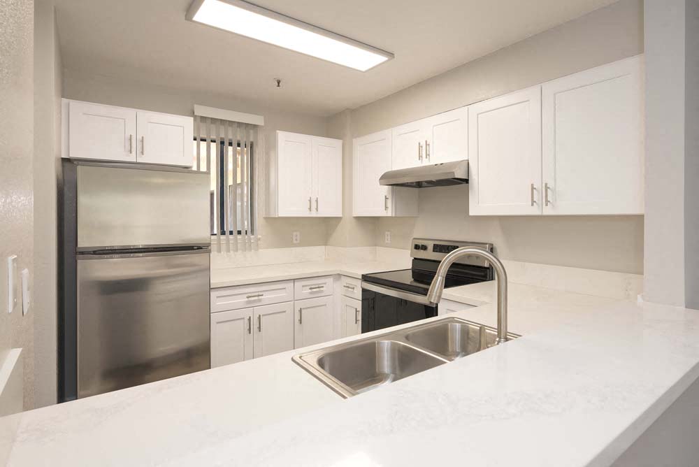 Del Norte Place Apartment Homes Image 2