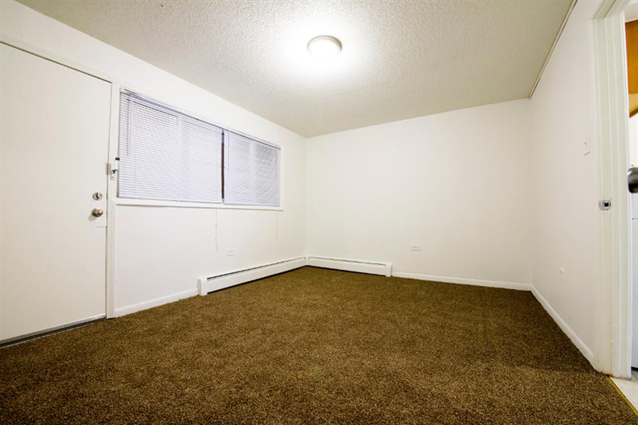 7916 S Drexel Ave Image 3