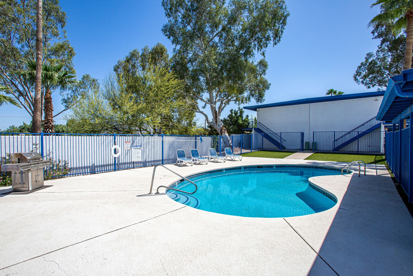 University Manor Apartments Image 13