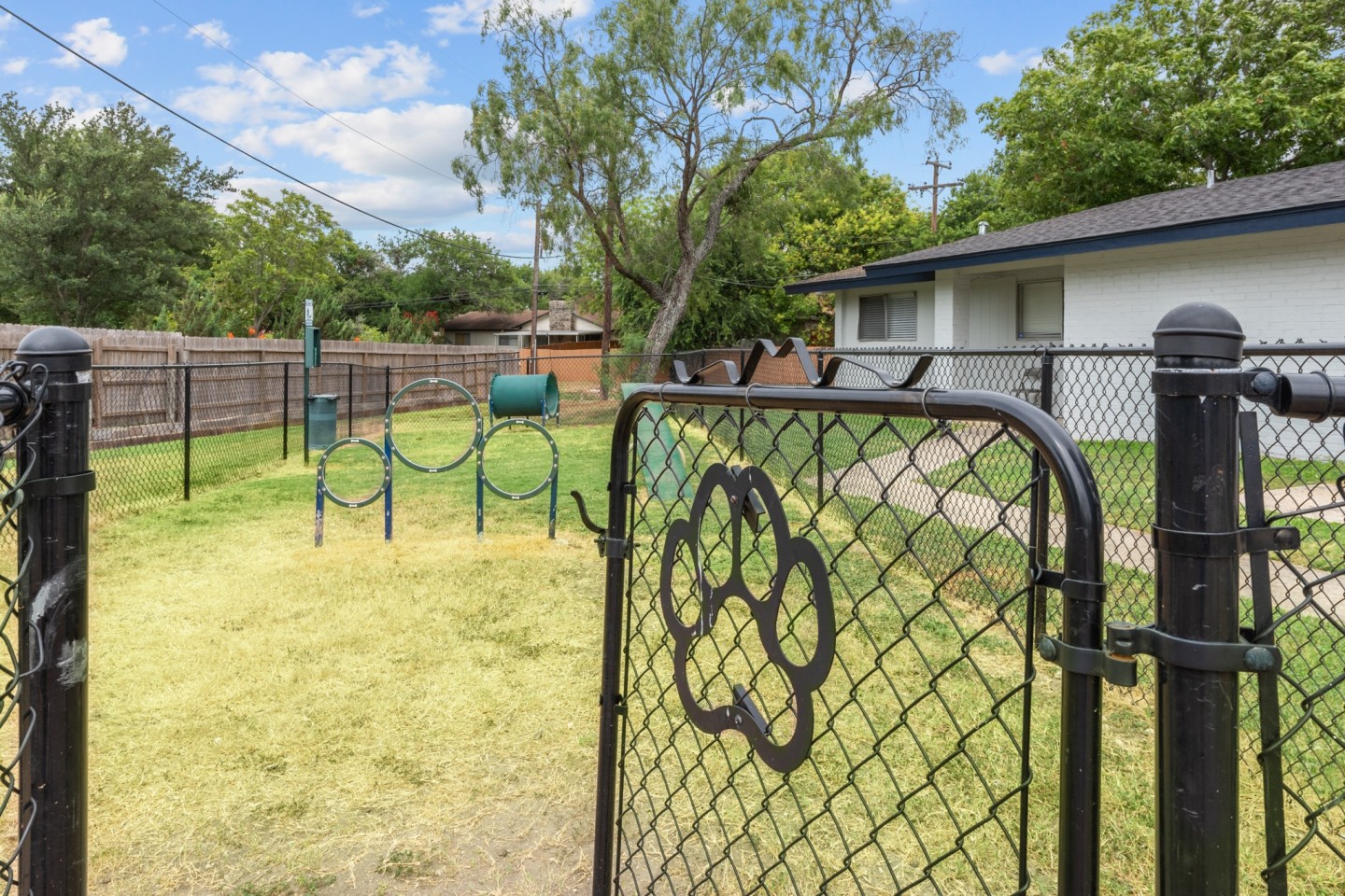 Peaks at Live Oak Image 18
