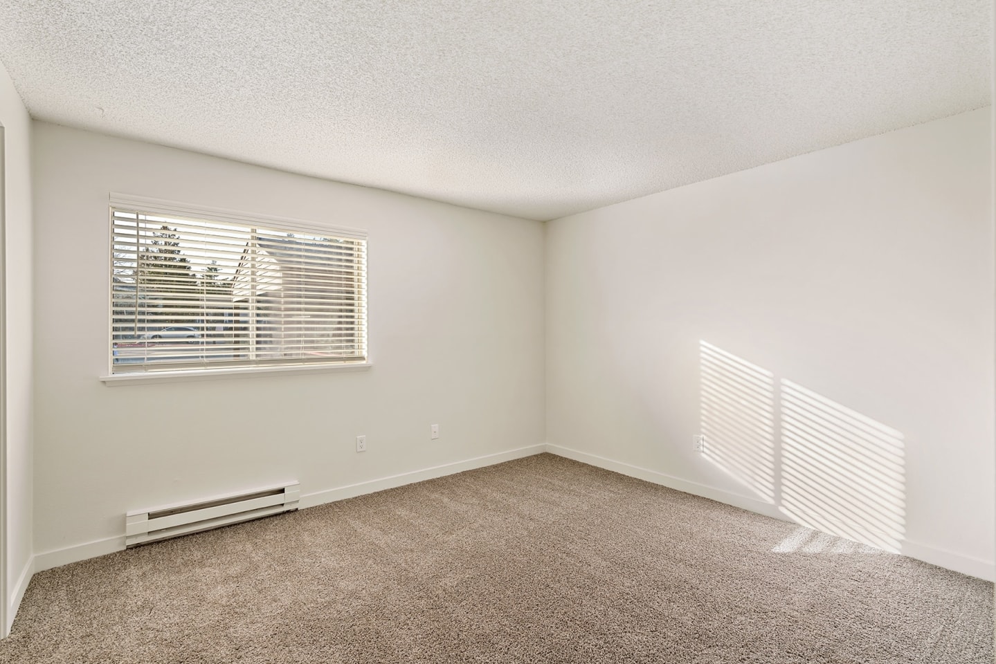Pointe East Image 50