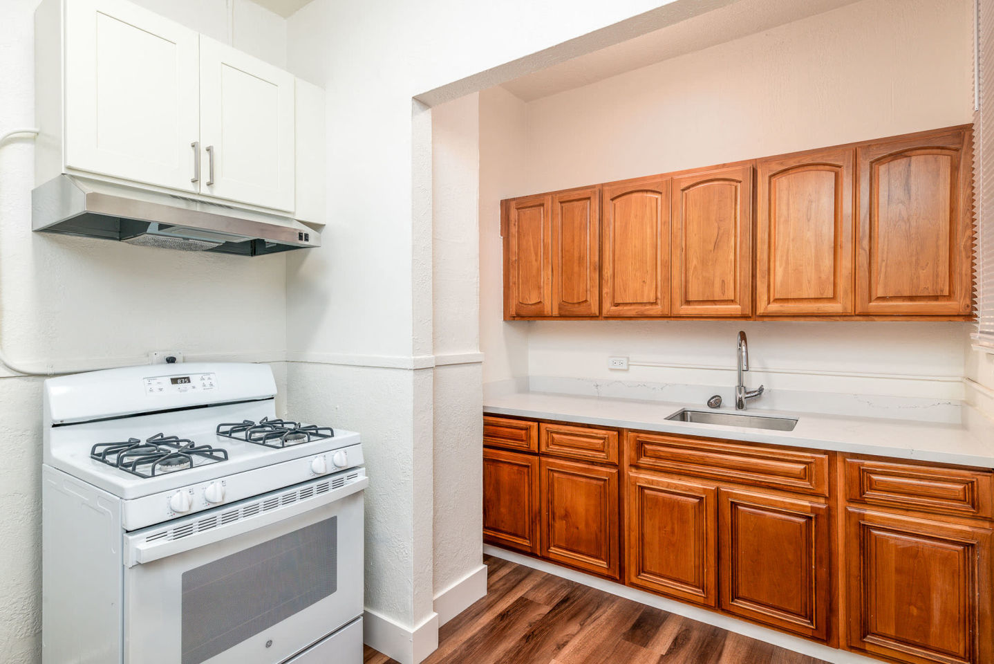 1030-1042 Polk Image 11