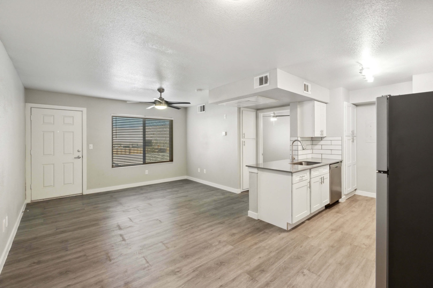 Sunrise Heights Image 20