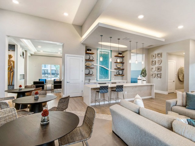 Aqua Palm Bay Image 20