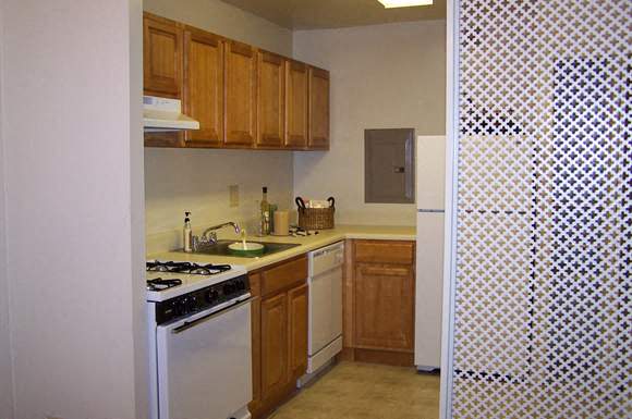 Pinebrook Apartments Image 3