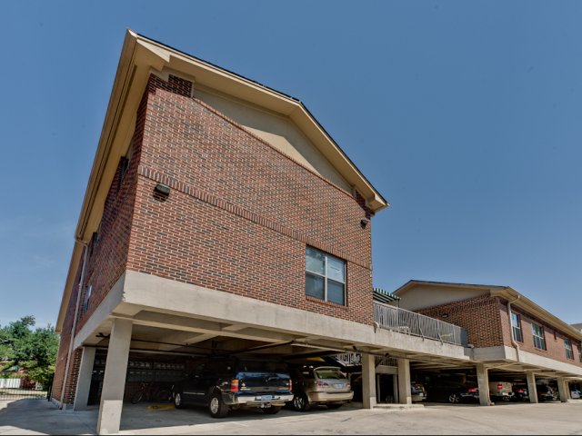 McFarlin Place Apartments Image 8