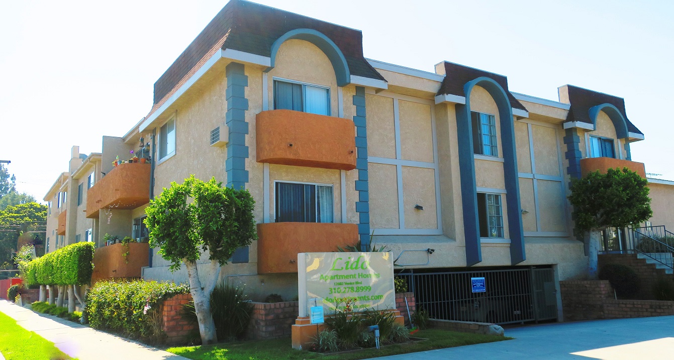 12602 Venice Boulevard Image 1