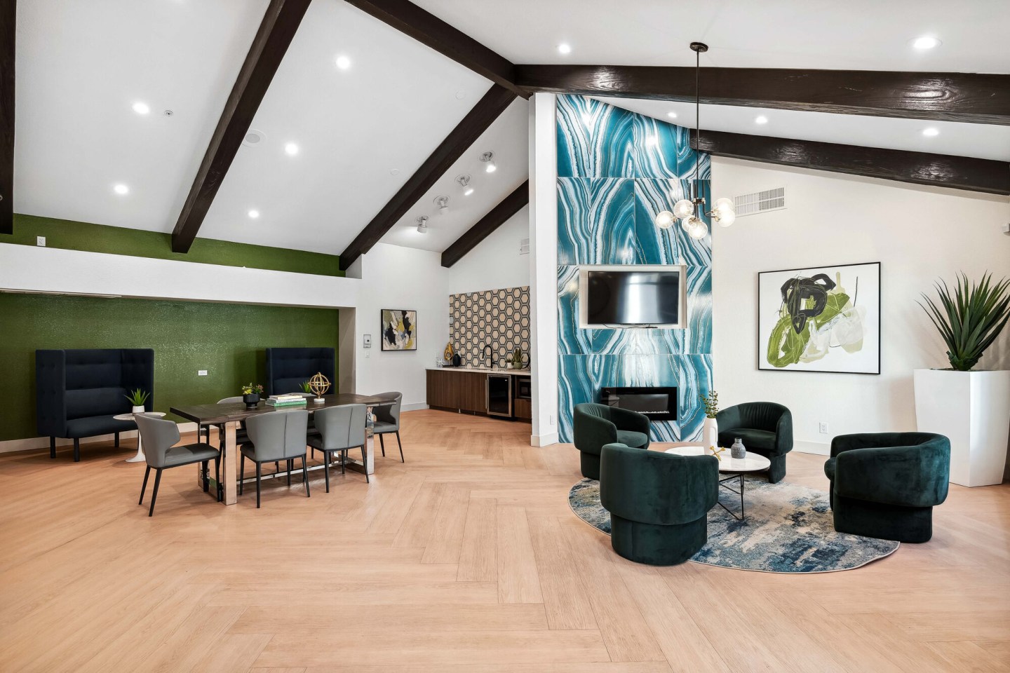 Jade Scottsdale Image 28
