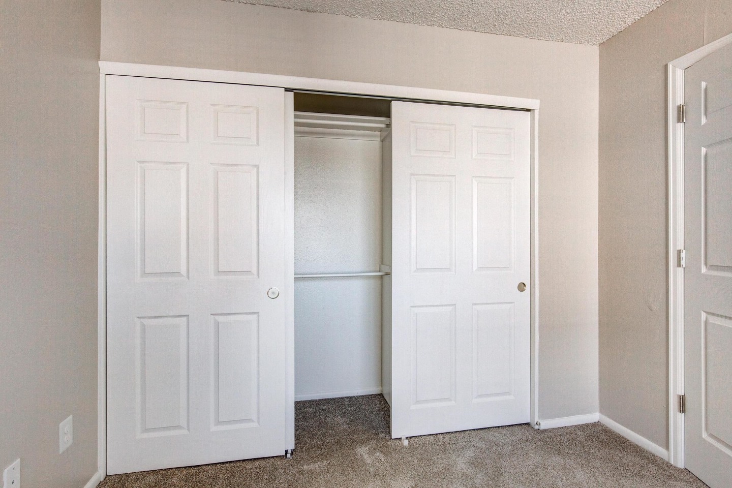 Briar Grove Townhomes Image 105