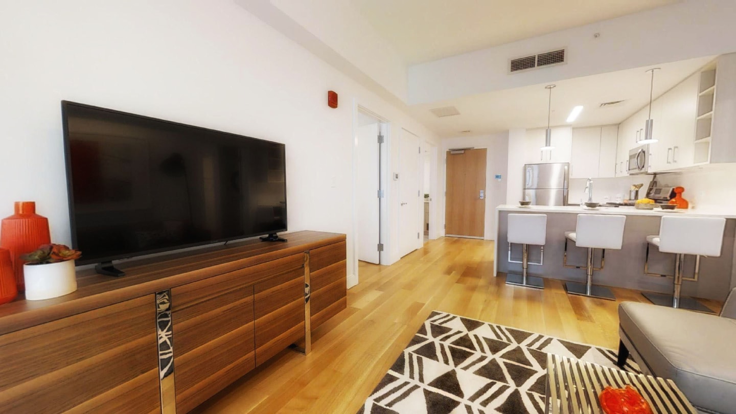 150 Camden Image 17