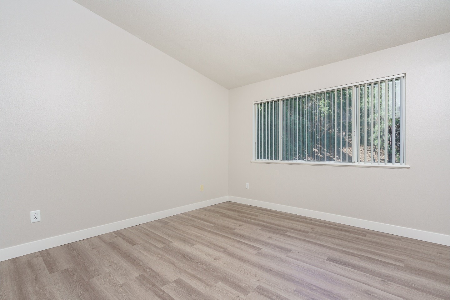 Westlake Canyon Apartments Image 42