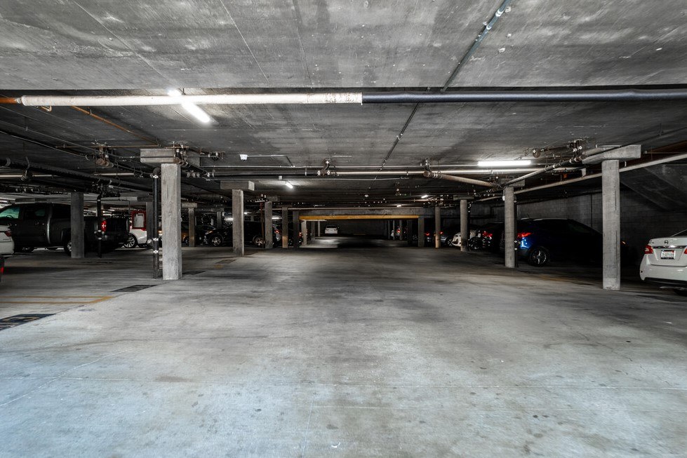 Clarington Apartments Image 14