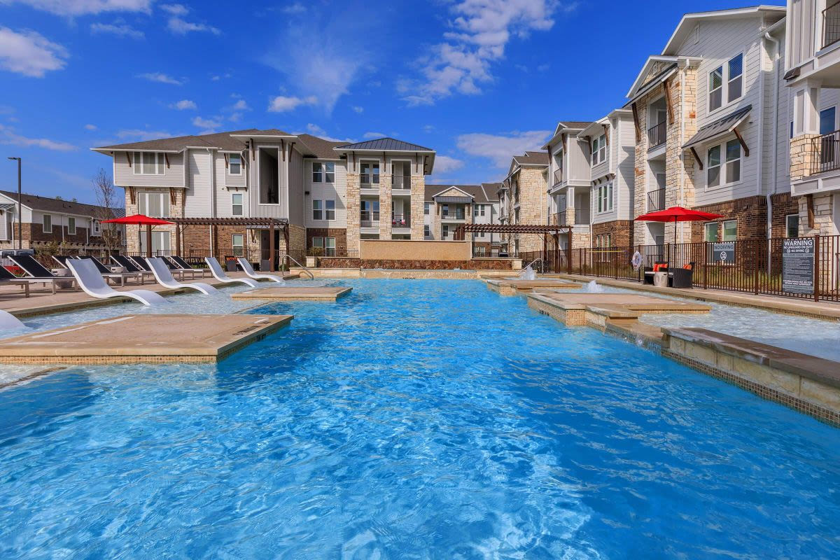 Luxia Rockwall Downes Image 53