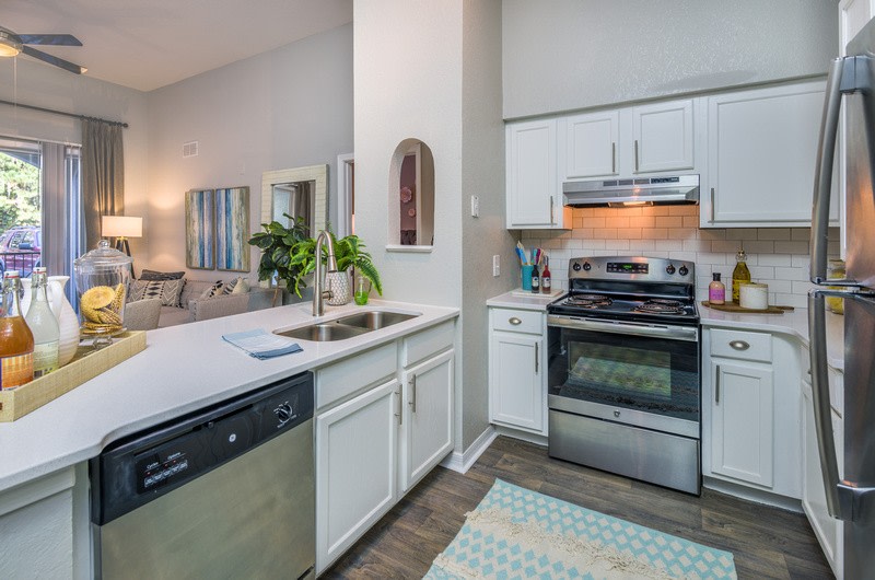 Uptown Village Apartments Image 9