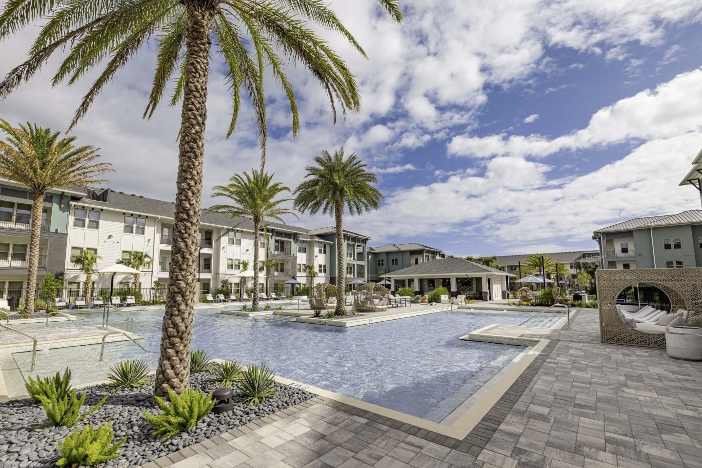 Forena Luxury Living Image 22