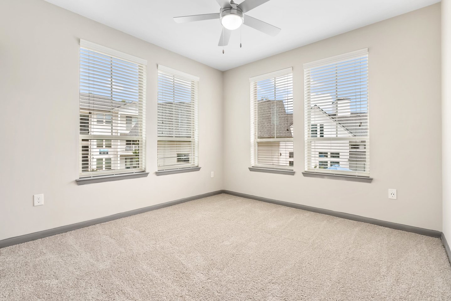 Summer Wind Apartments Image 32