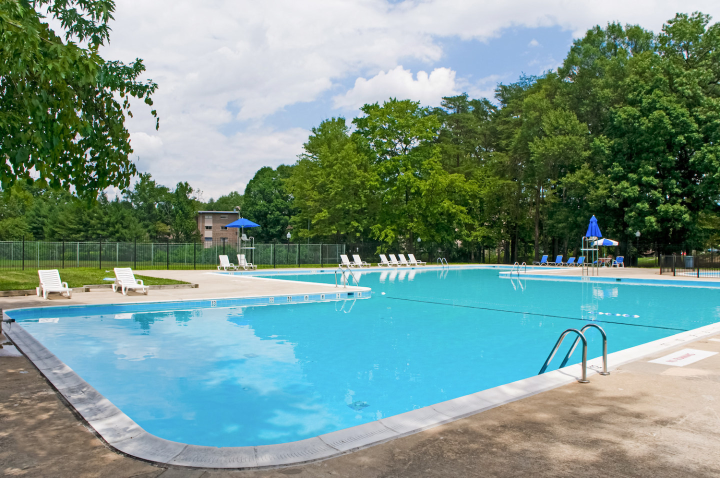 Fountain Club Apartments Image 9