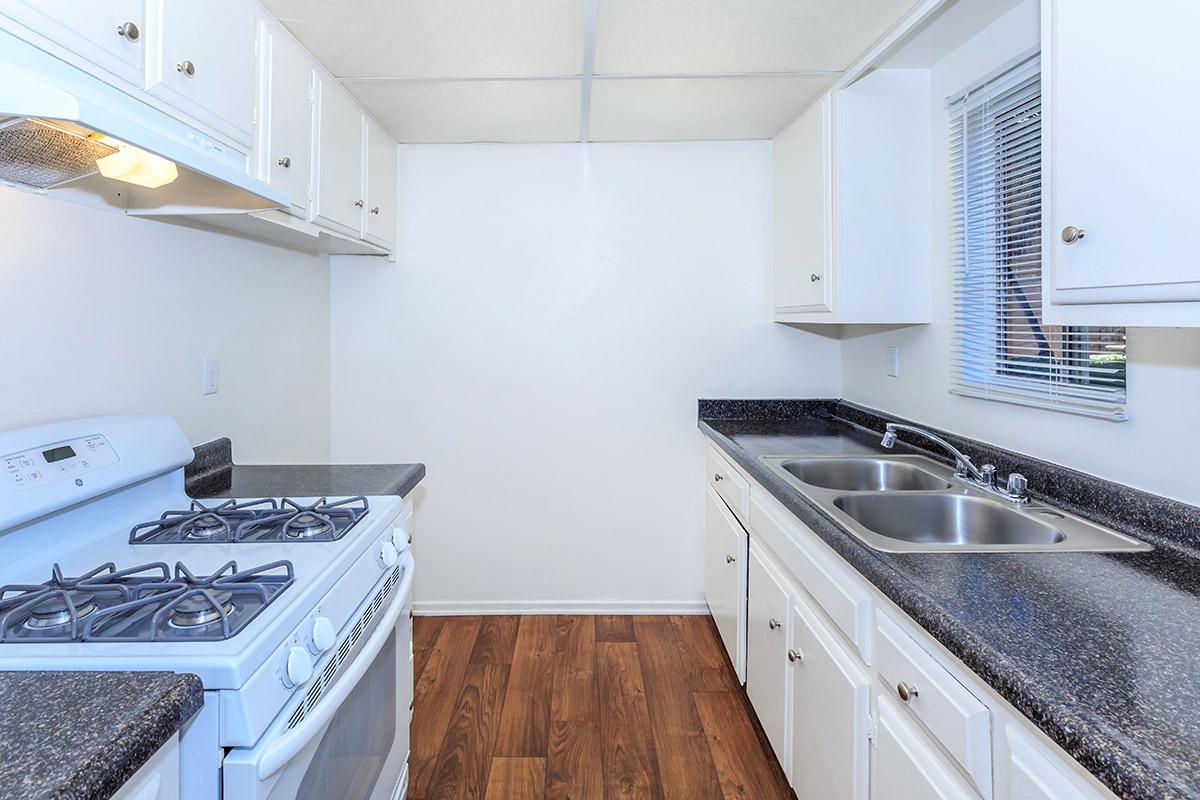 Buena La Vista Apartment Homes Image 24