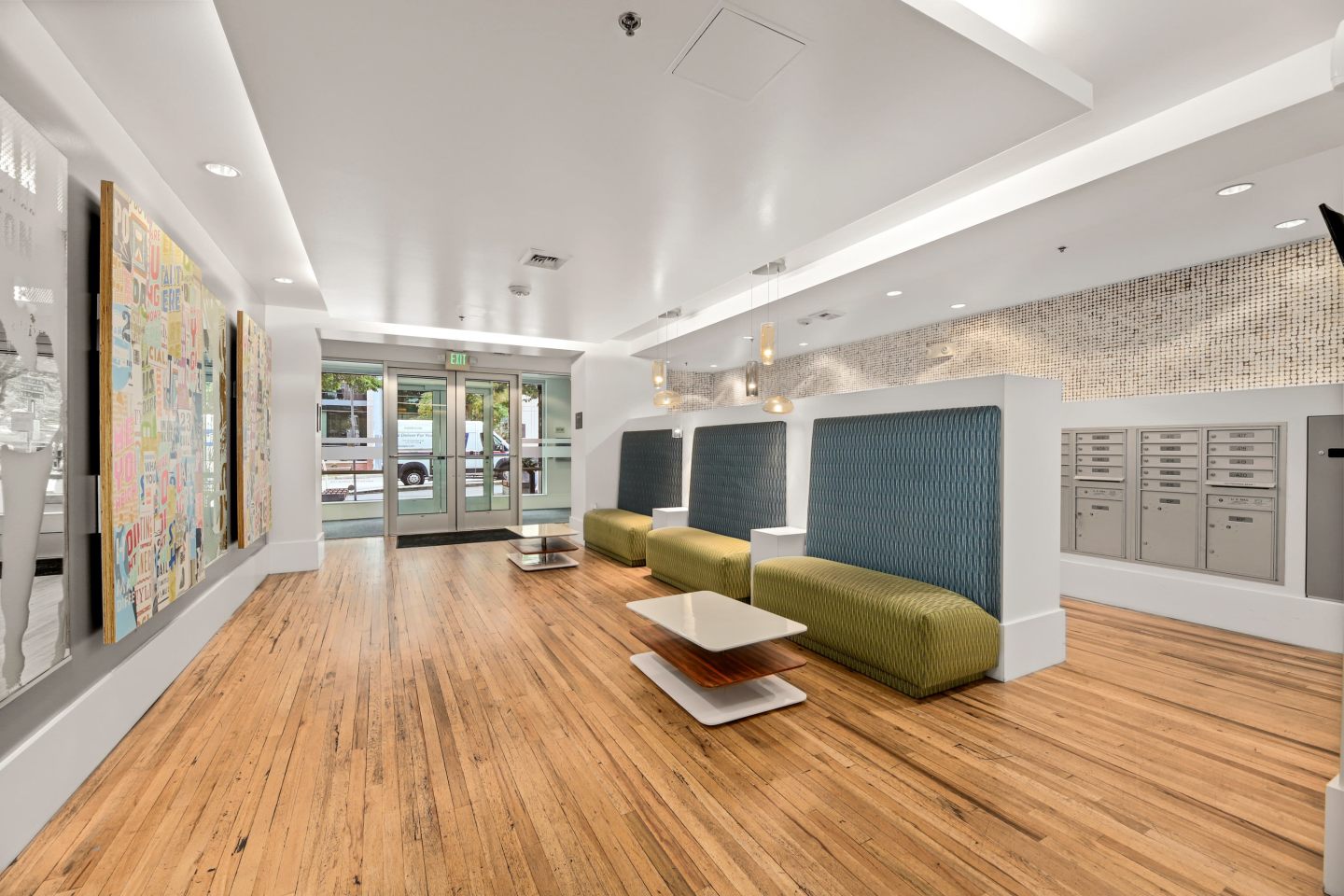 Barclay Broadway Image 19
