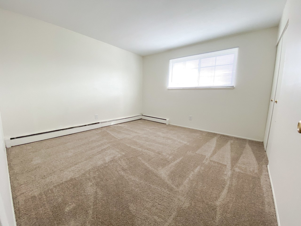 Evergreen Village Apartments & Townhomes Image 13