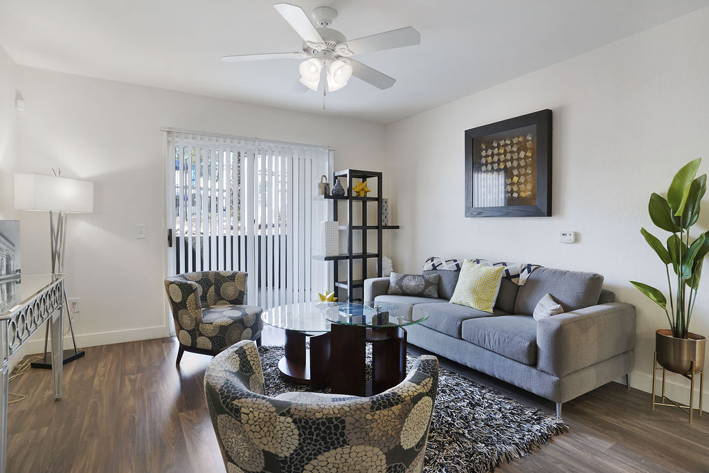 Avion at Sunrise Mountain Image 2