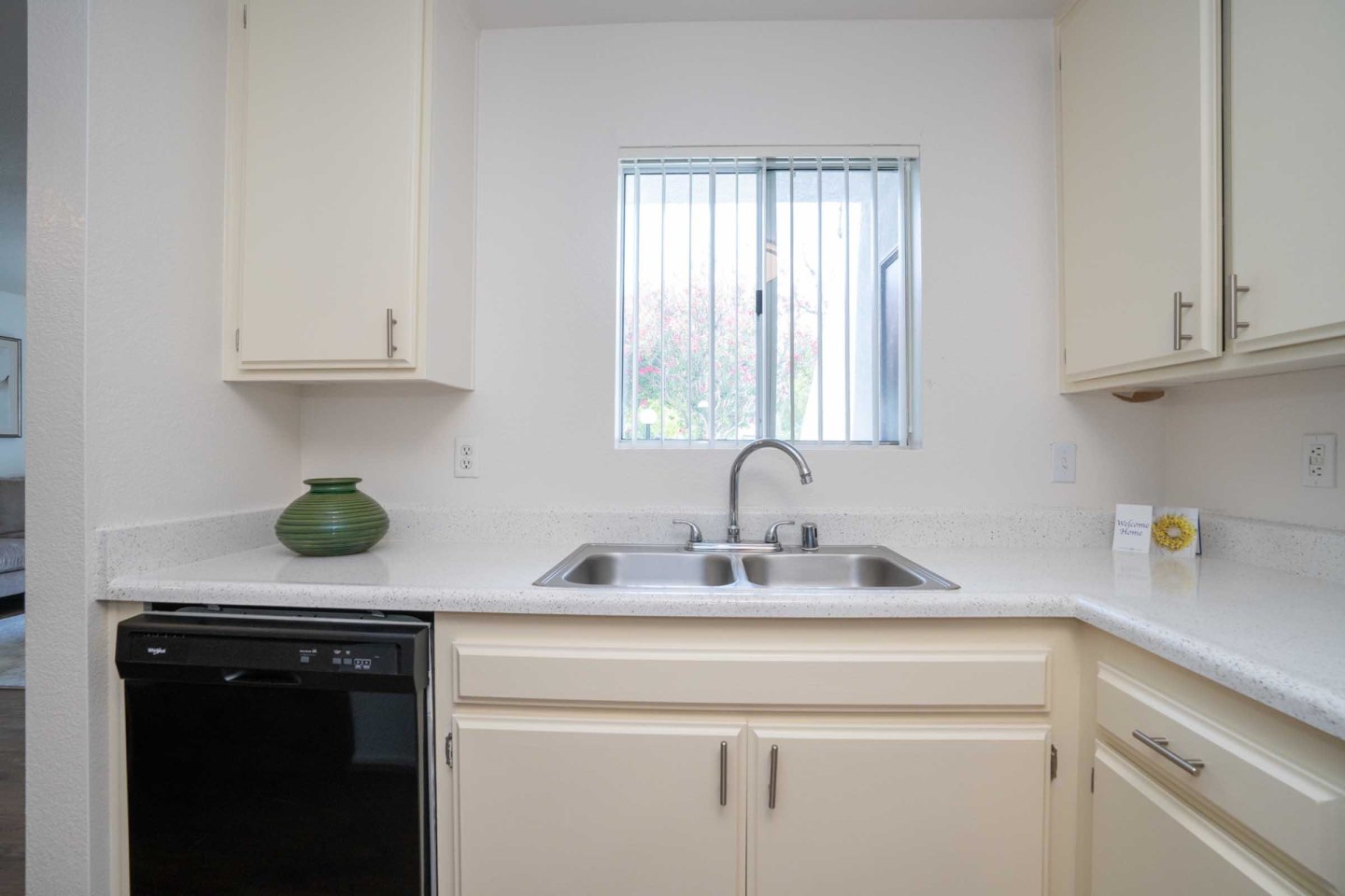 Riverpark apartment homes Image 5