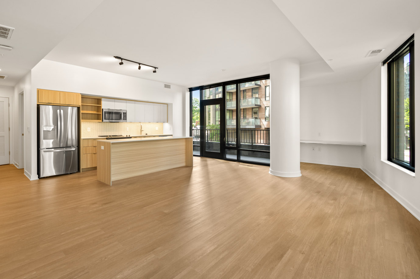 Solaire 7607 Image 15