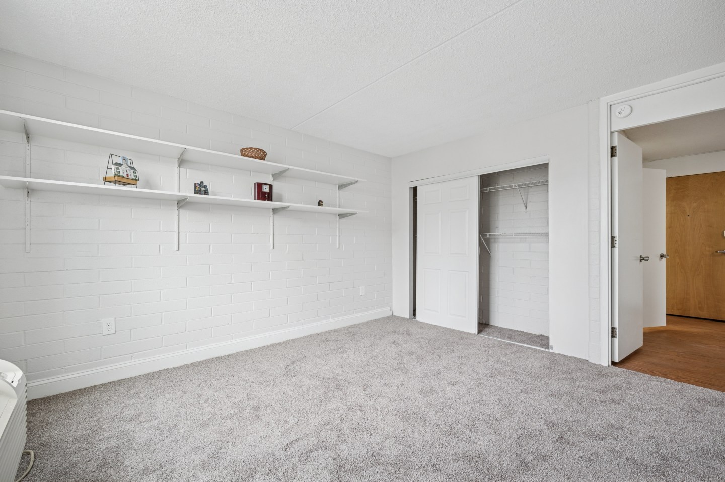 Academia Suites Image 6