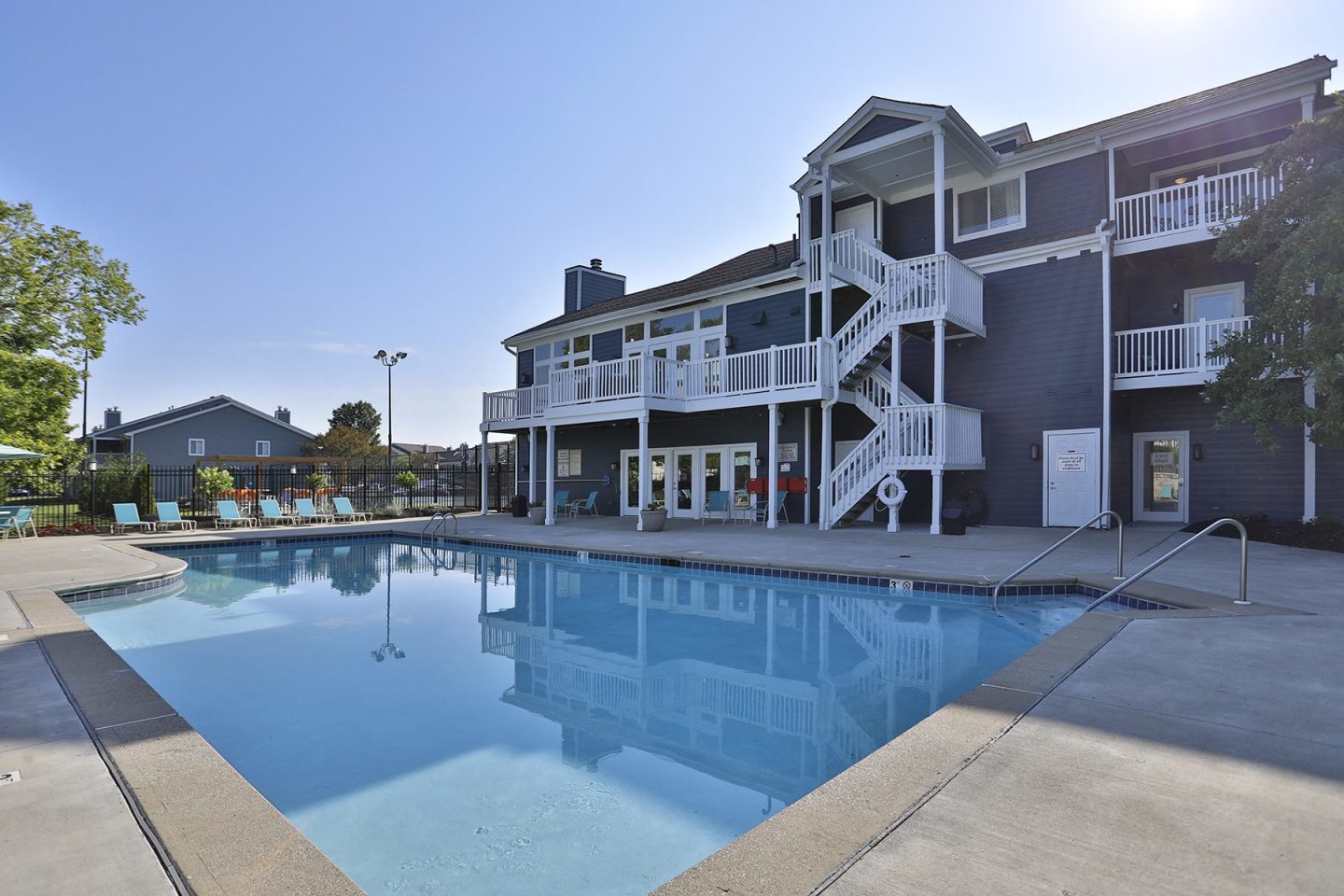 Island Club Image 18