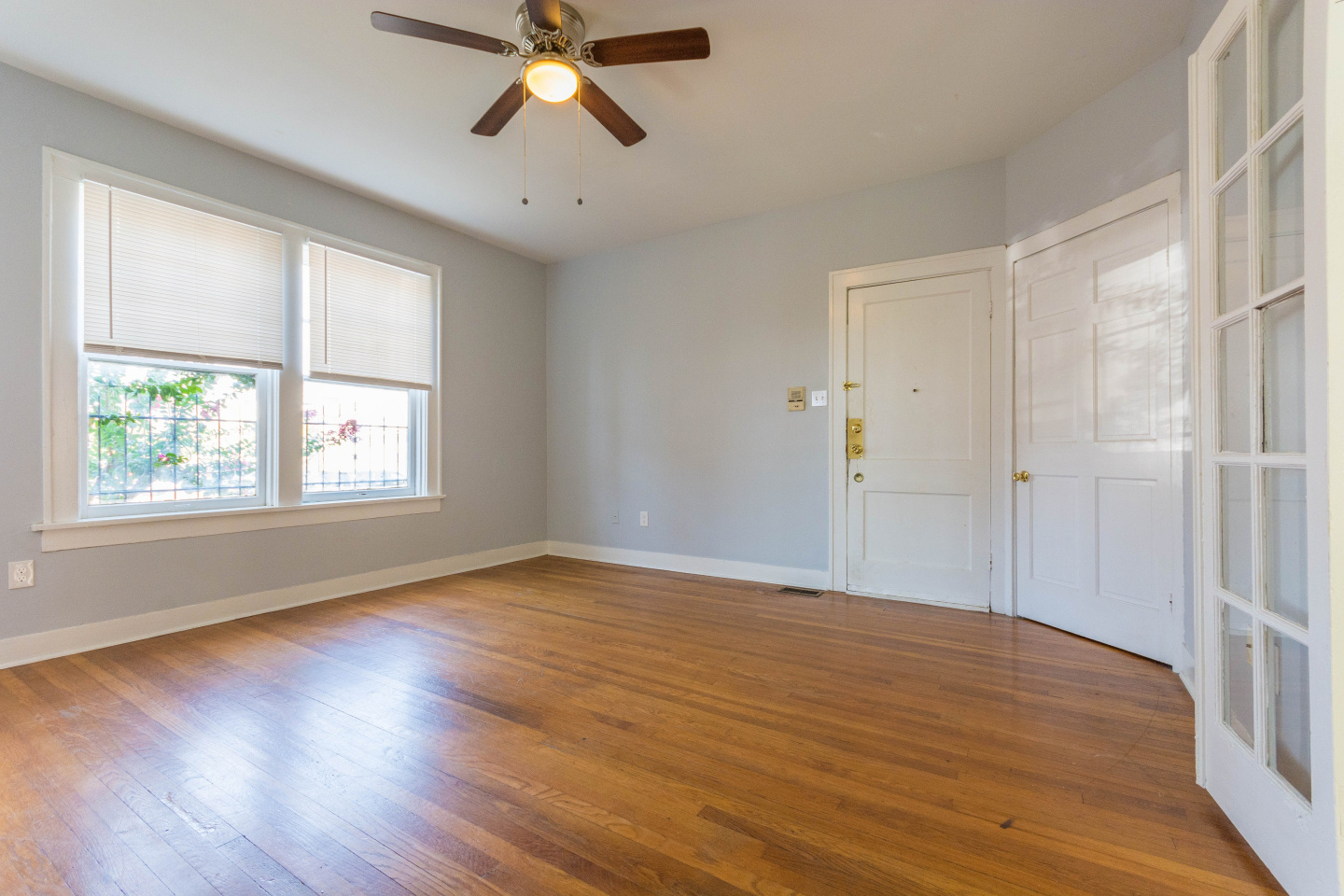 State Street Apartments Image 4