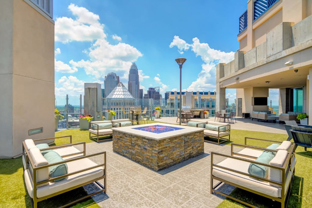 Skyhouse Uptown North Image 32