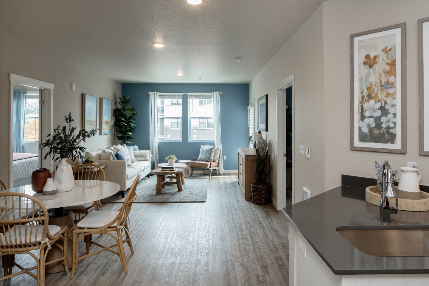 West End District Image 29