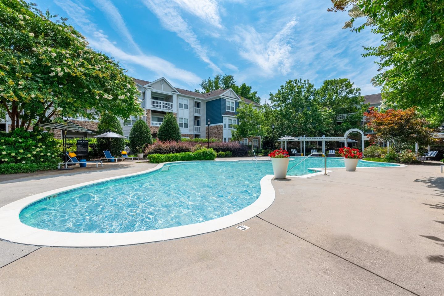 Hideaway at Greenbrier Luxury Apartments Image 14