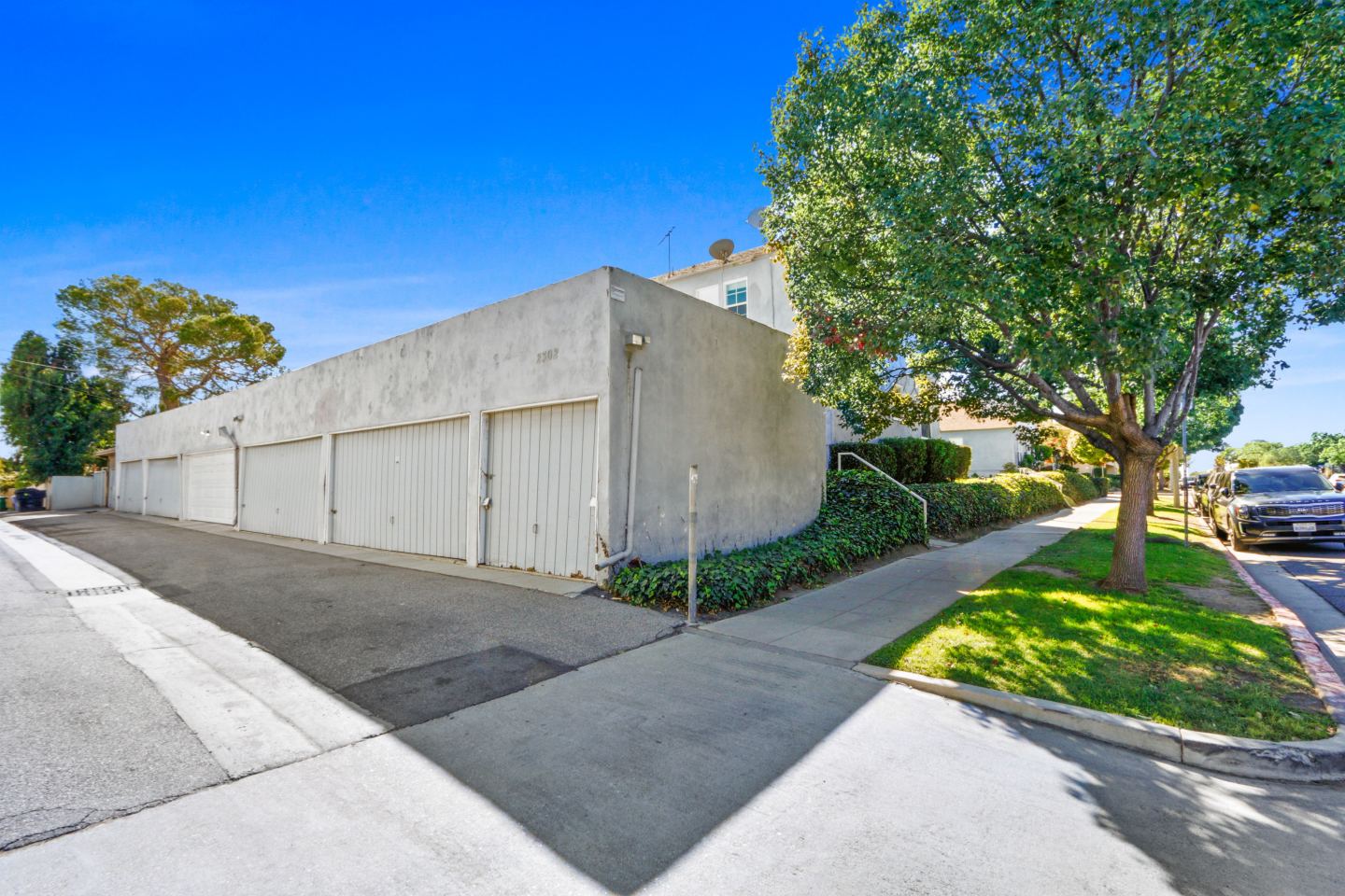 805 23rd Street Apartments Image 12