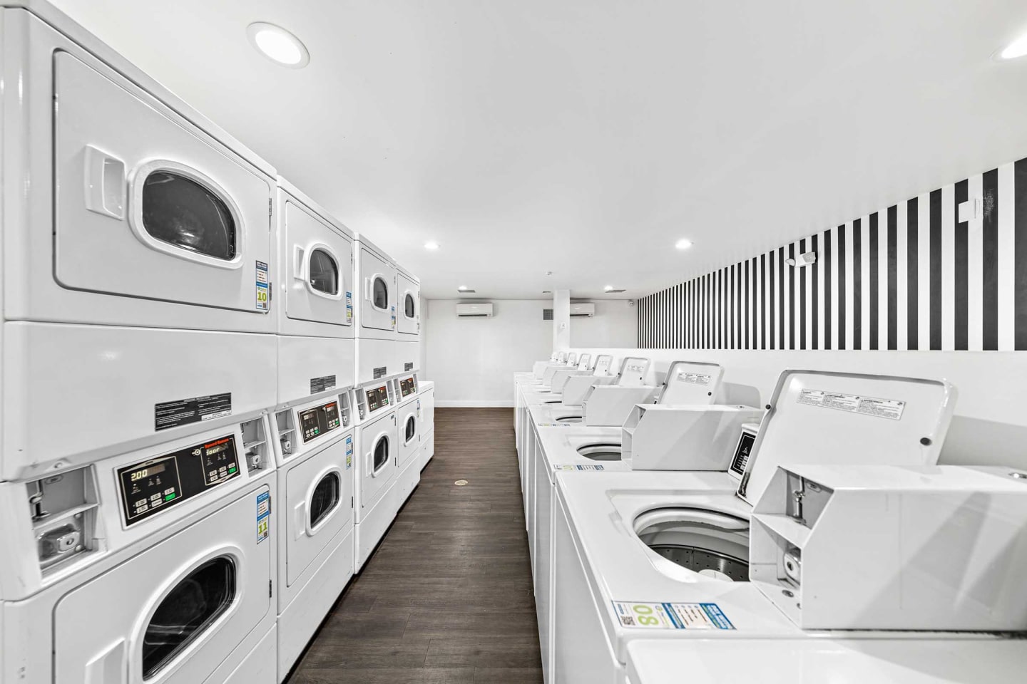 Summerview Beach Resort Luxury Apartments Image 43