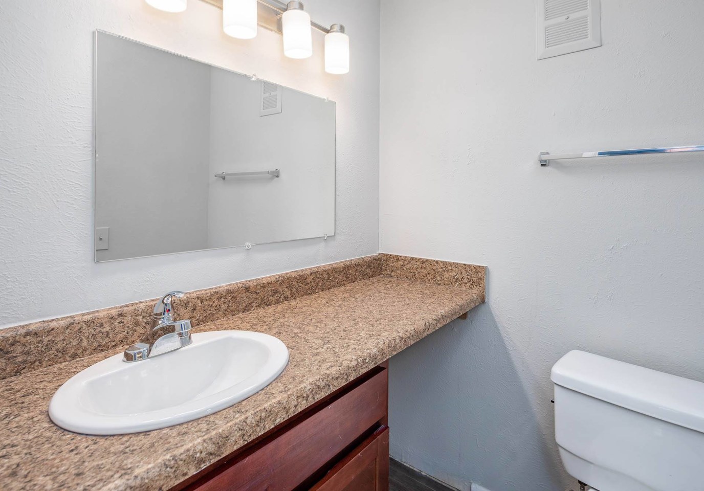 Orchard Park Apartments Image 15