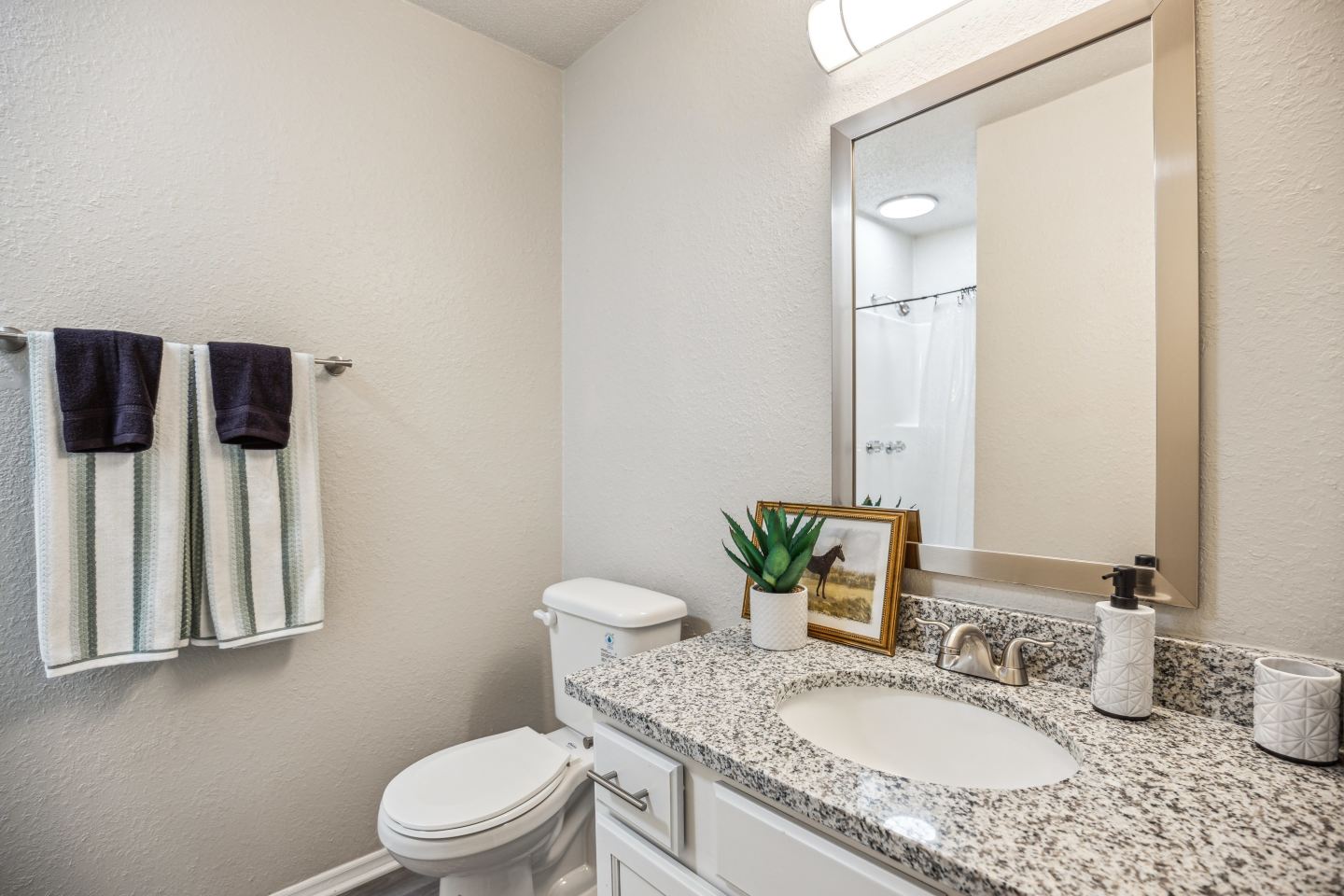 North Oaks Landing Image 19