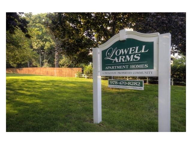 Lowell Arms Apartments Image 1
