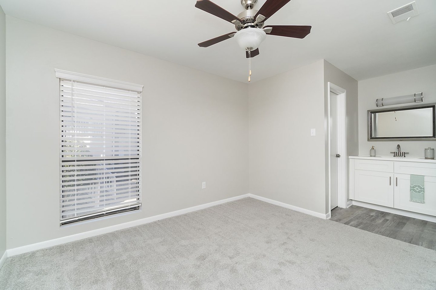 Acasa Orchard Park Image 11