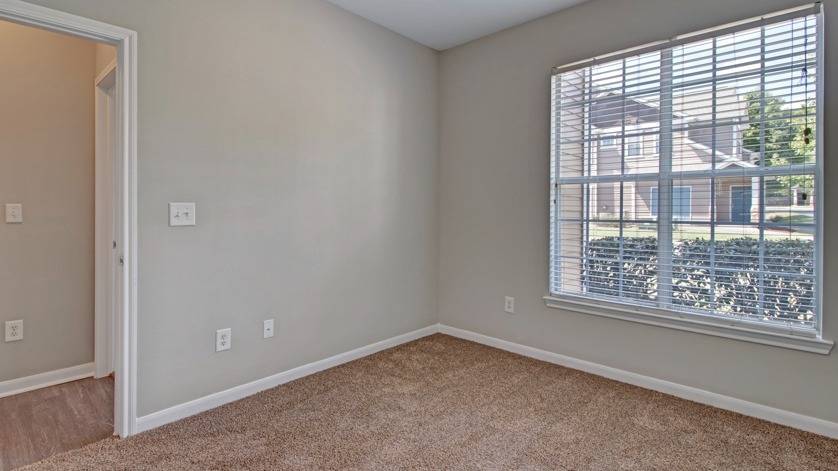 Hamptons at Woodland Pointe Image 32