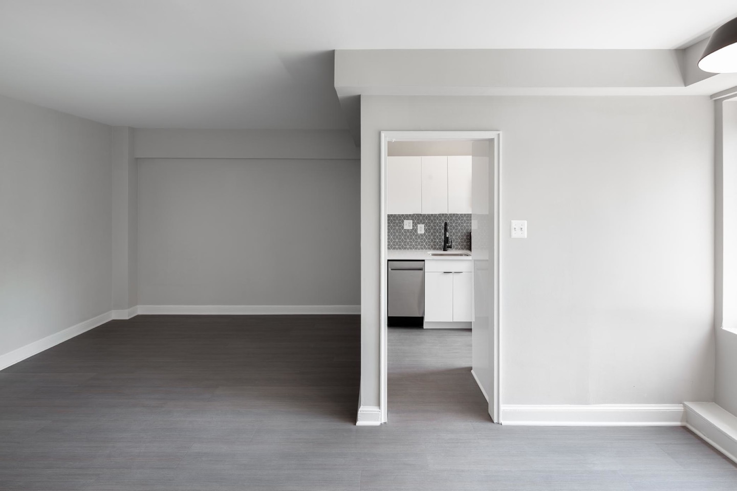1500 Arlington Image 9